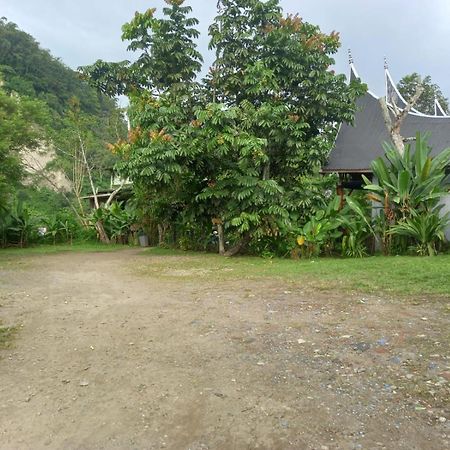 Canyon Jungle Stay Bukittinggi Esterno foto