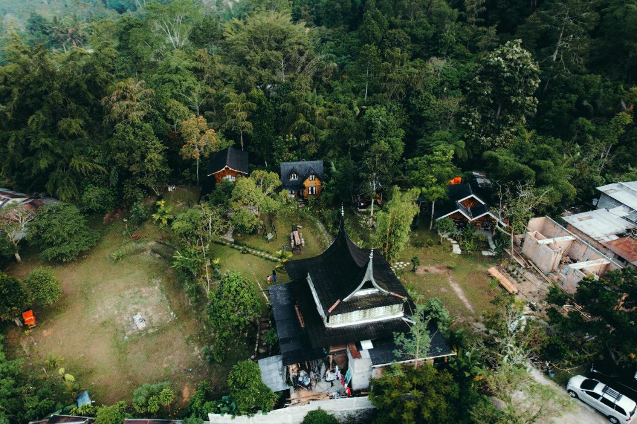 Canyon Jungle Stay Bukittinggi Esterno foto