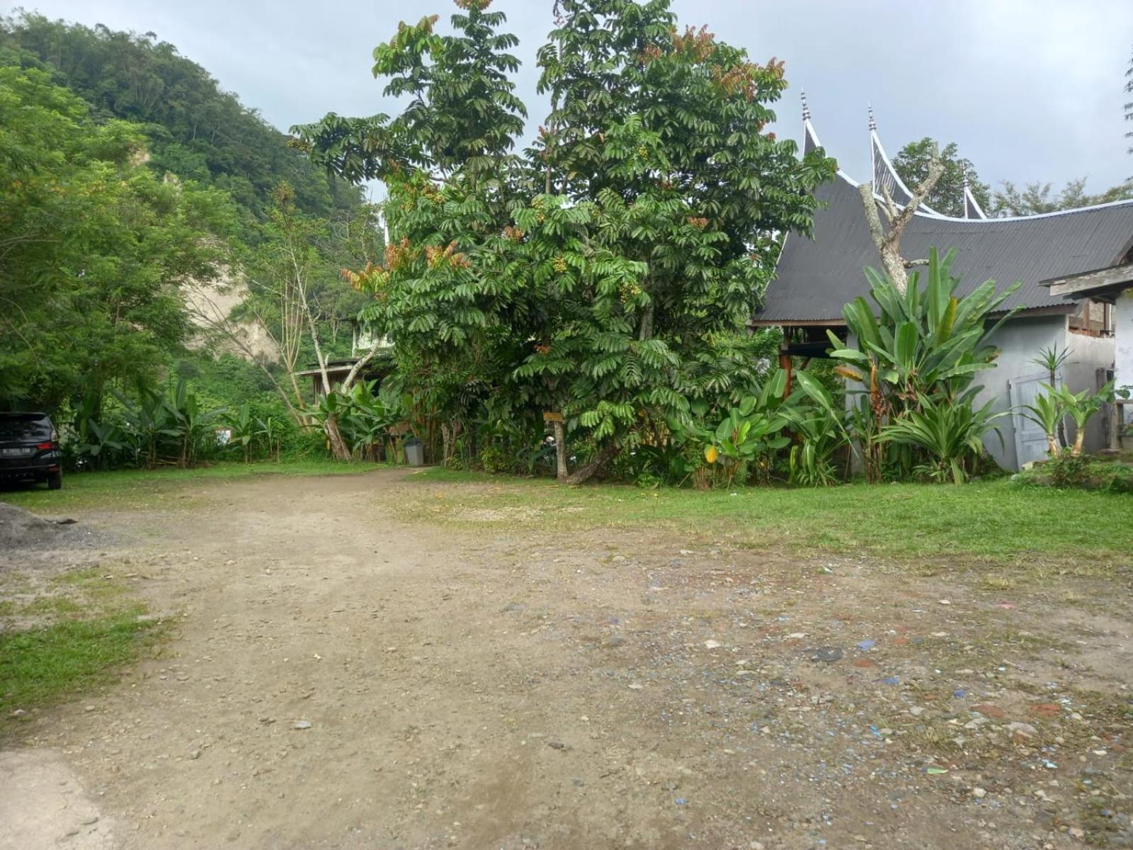 Canyon Jungle Stay Bukittinggi Esterno foto