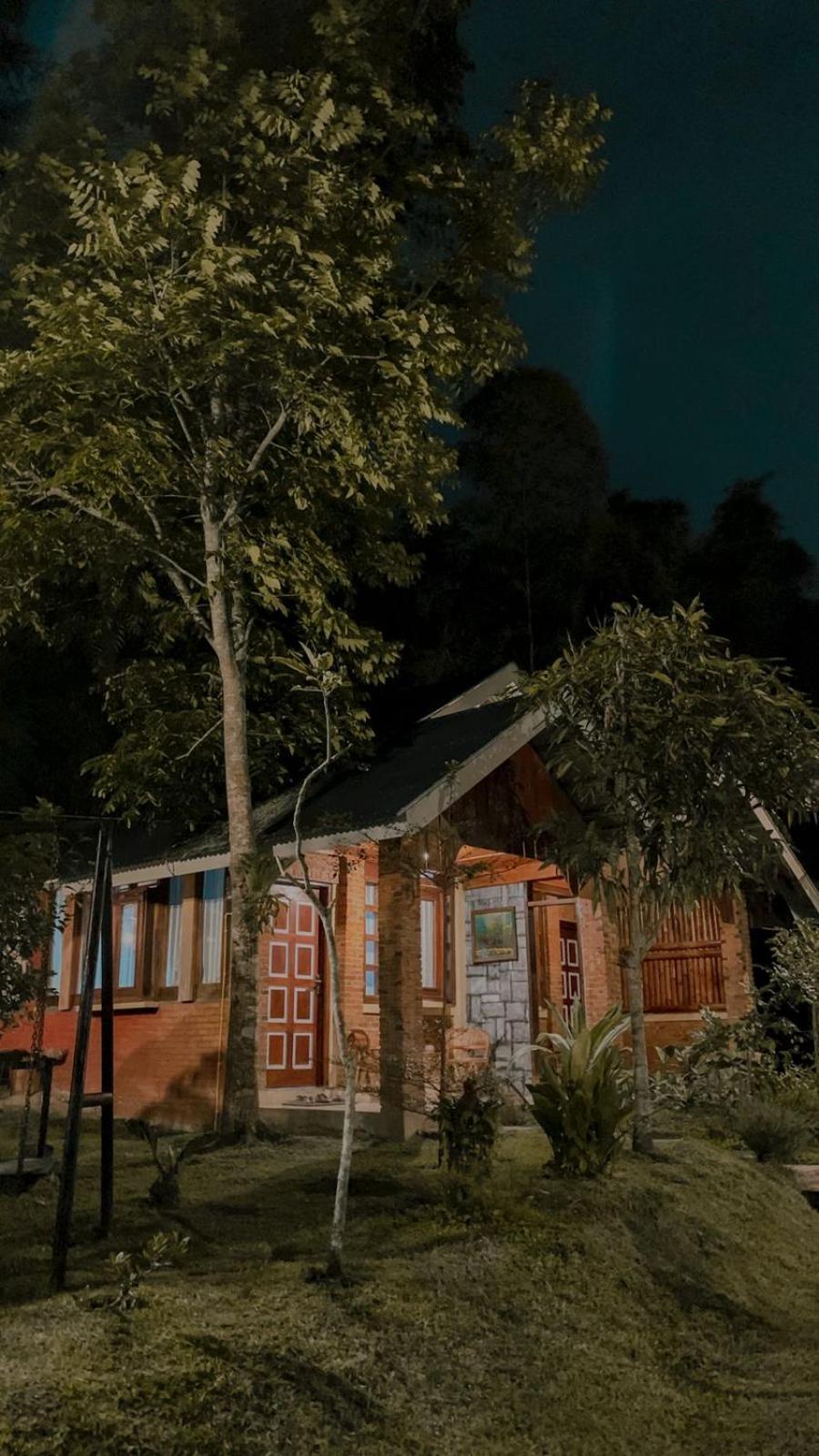 Canyon Jungle Stay Bukittinggi Camera foto