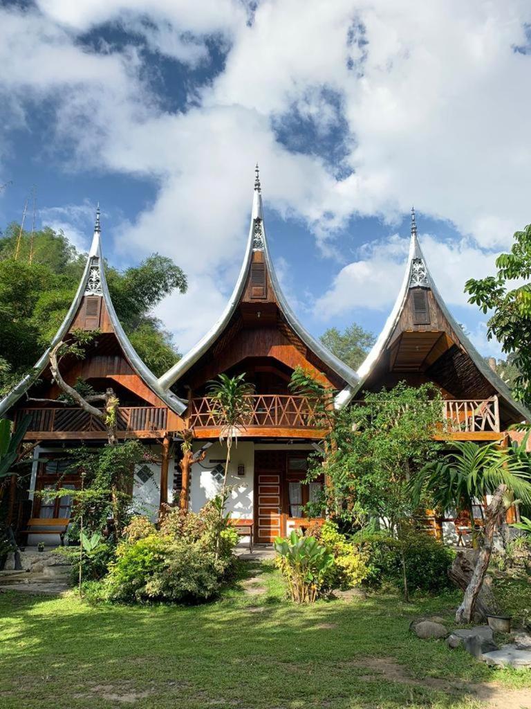Canyon Jungle Stay Bukittinggi Esterno foto